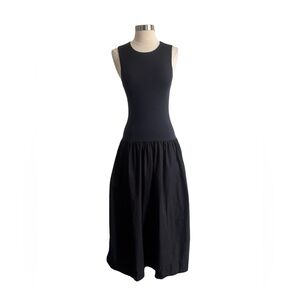 Aritzia Babaton Worldly Poplin Dress Size Small- Black